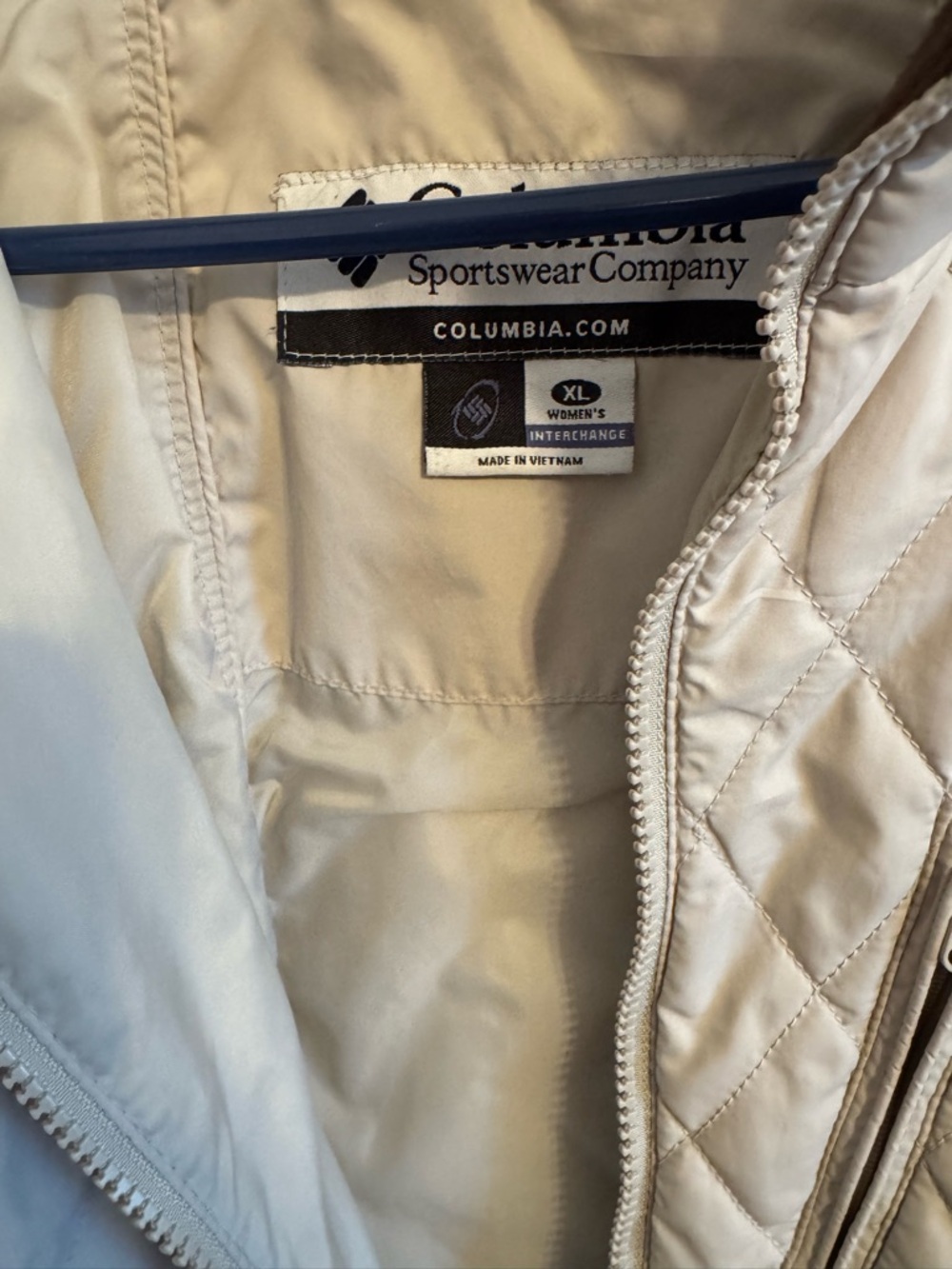 Columbia Light Beige Quilted Jacket with Brown Collar - Picture 4 of 6